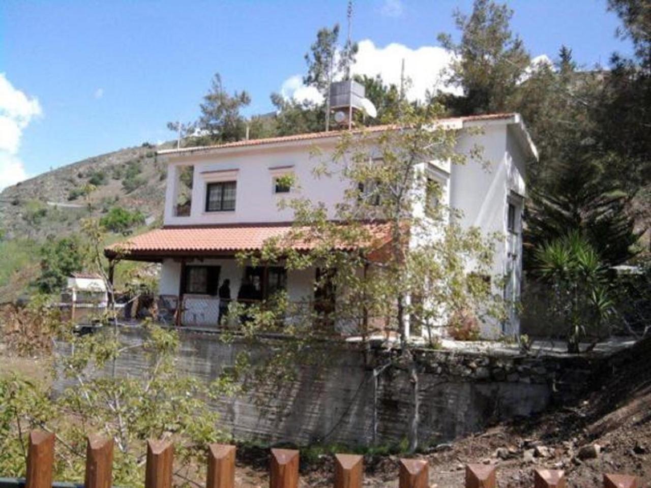 Kampi Double Storey House In The Village ニコシア エクステリア 写真